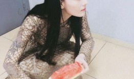 吃瓜裙分享,揭秘吃瓜裙背后的时尚潮流与社交现象